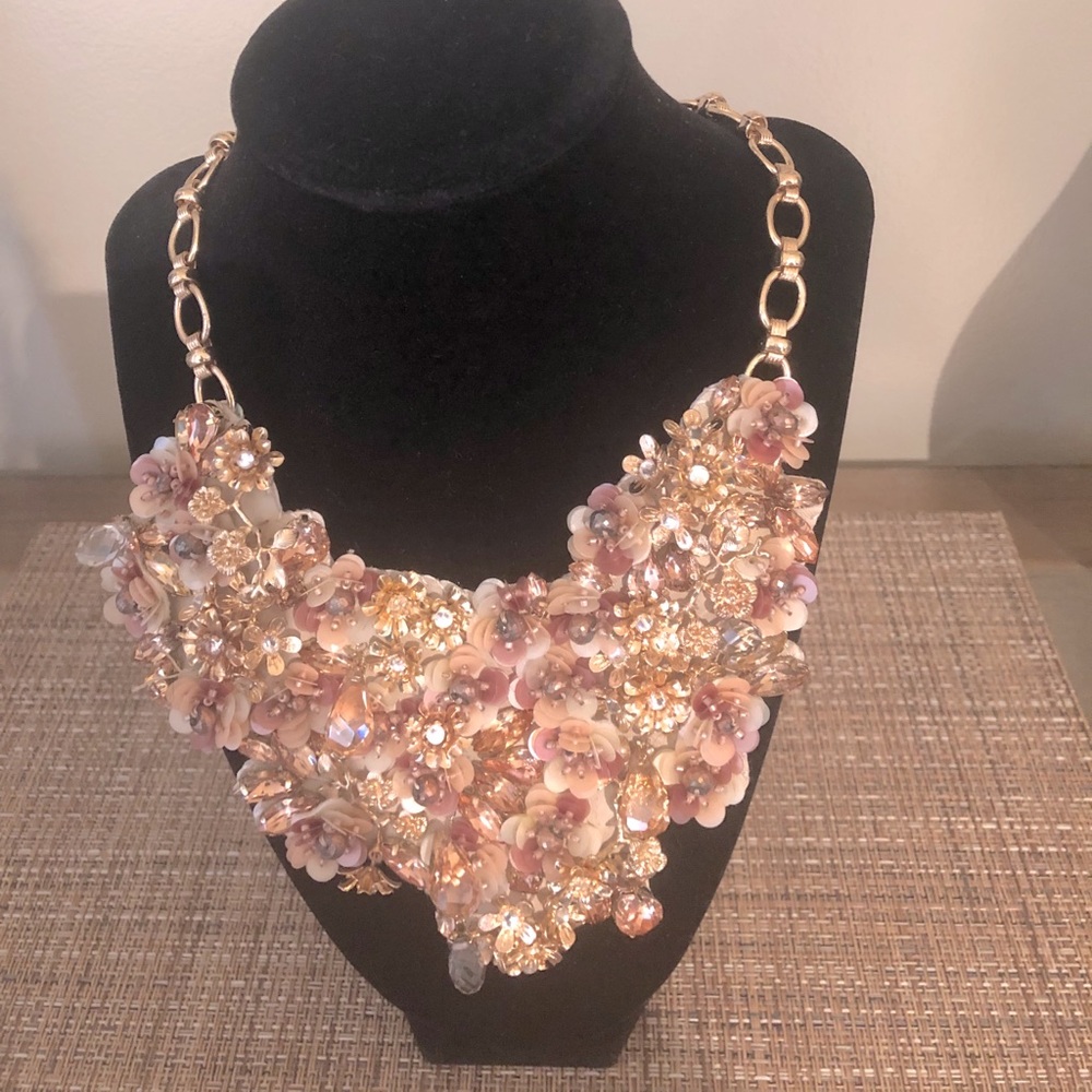 Statement Necklace!